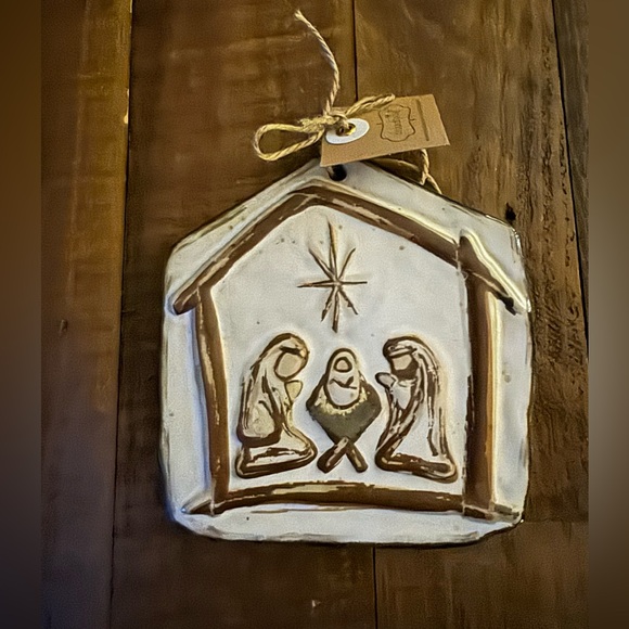 ▪️NWT Stoneware Nativity Ornament by Mudpie - Picture 2 of 5